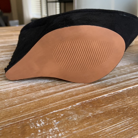 Shoemint ankle wedge bootie - Picture 6 of 7